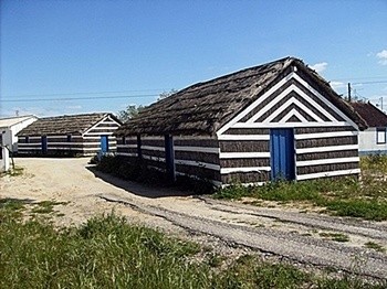 Cabanas de colmo típicas da Carrasqueira